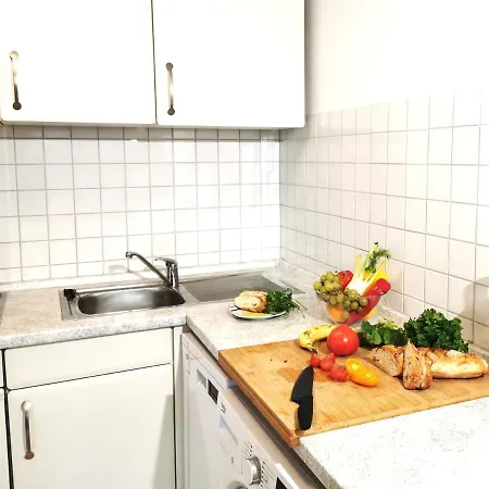 Ferienhaeuschen Kuestenwald Bei Warnemuende, Eigener Garten, Terrasse Mit Strandkorb, 400m Zum 펜션