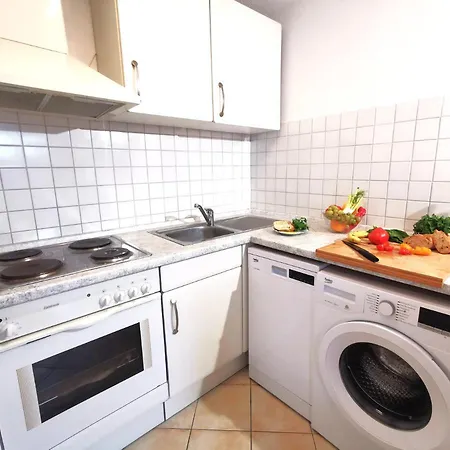 Ferienhaeuschen Kuestenwald Bei Warnemuende, Eigener Garten, Terrasse Mit Strandkorb, 400m Zum 펜션 디에트리히사겐